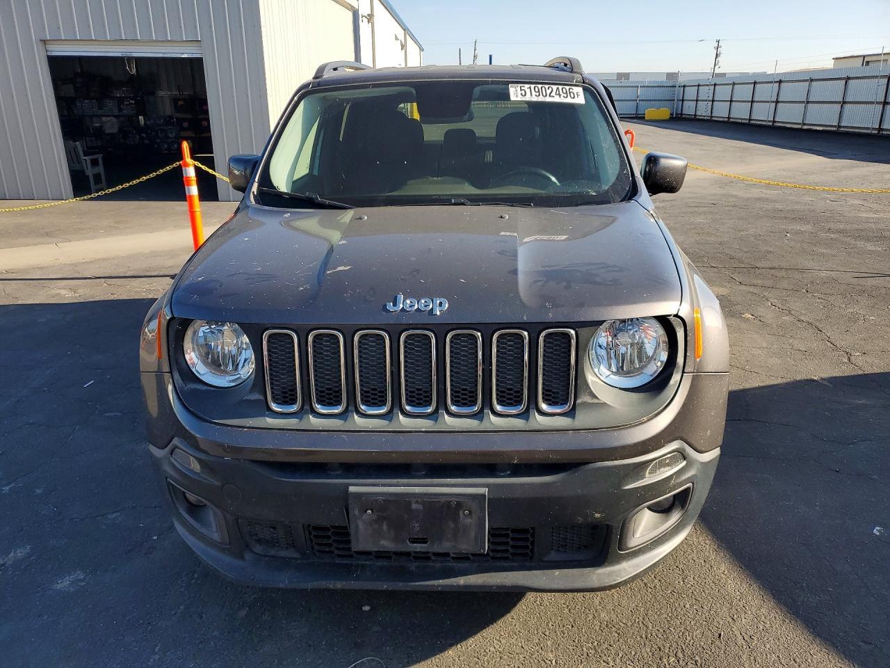 2017 Jeep Renegade Latitude - Image 5