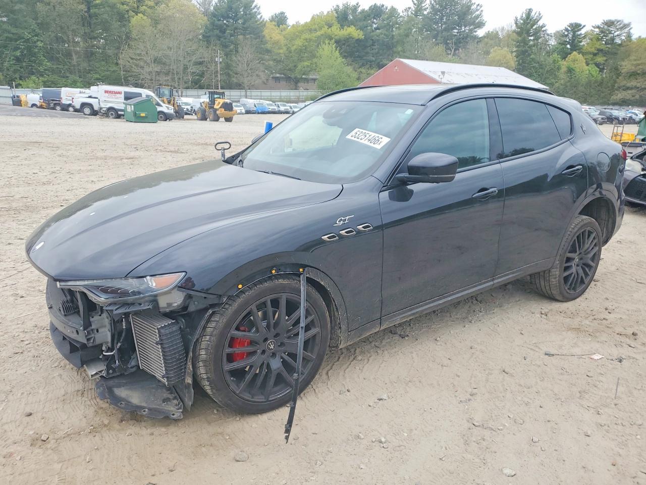 2022 Maserati Levante Base