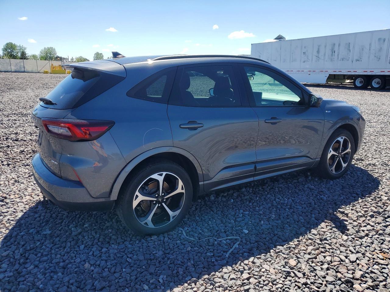 2023 Ford Escape St Line Select - Фото 3
