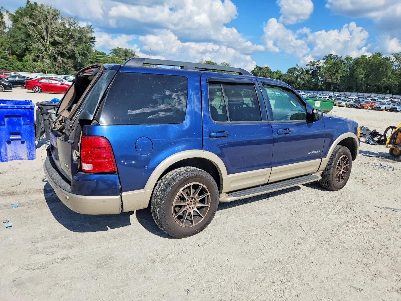 2005 Ford Explorer Eddie Bauer - Фото 3