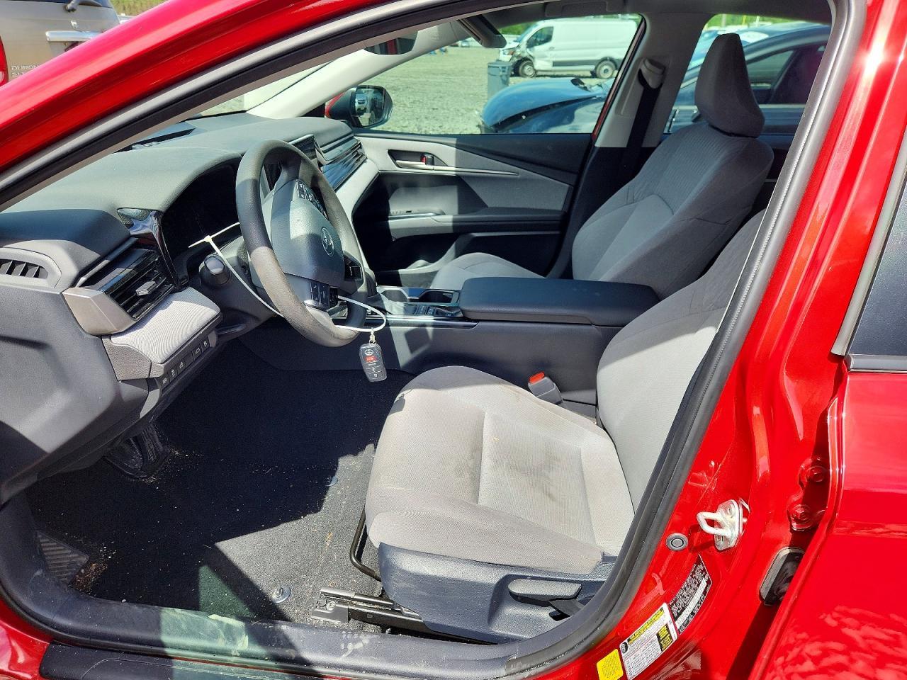 2025 Toyota Camry Le - Фото 7