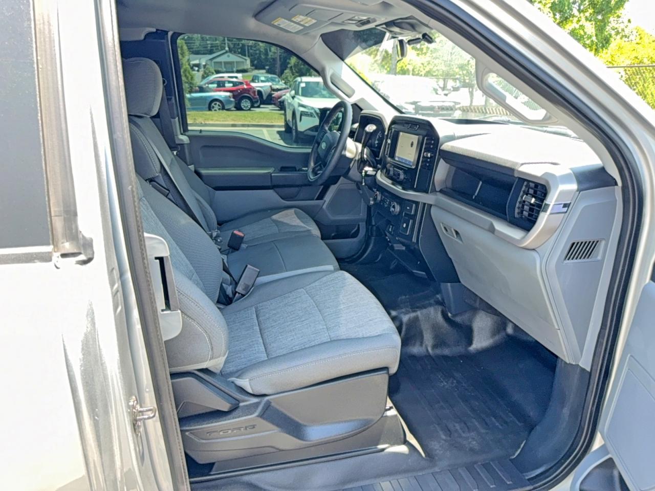 2023 Ford F150 Super Cab - Фото 5