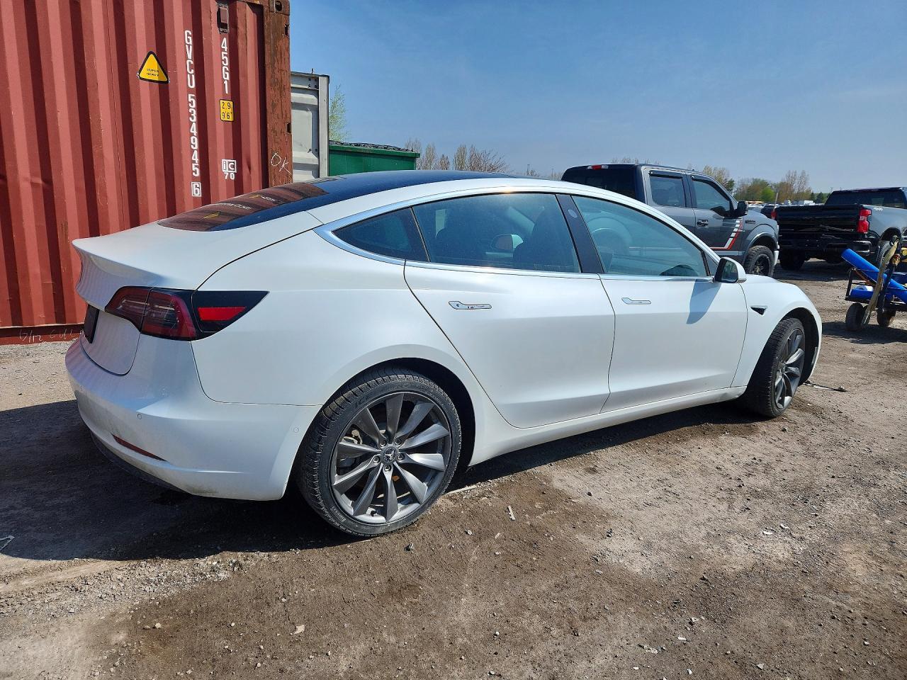 2020 Tesla Model 3 - Фото 3