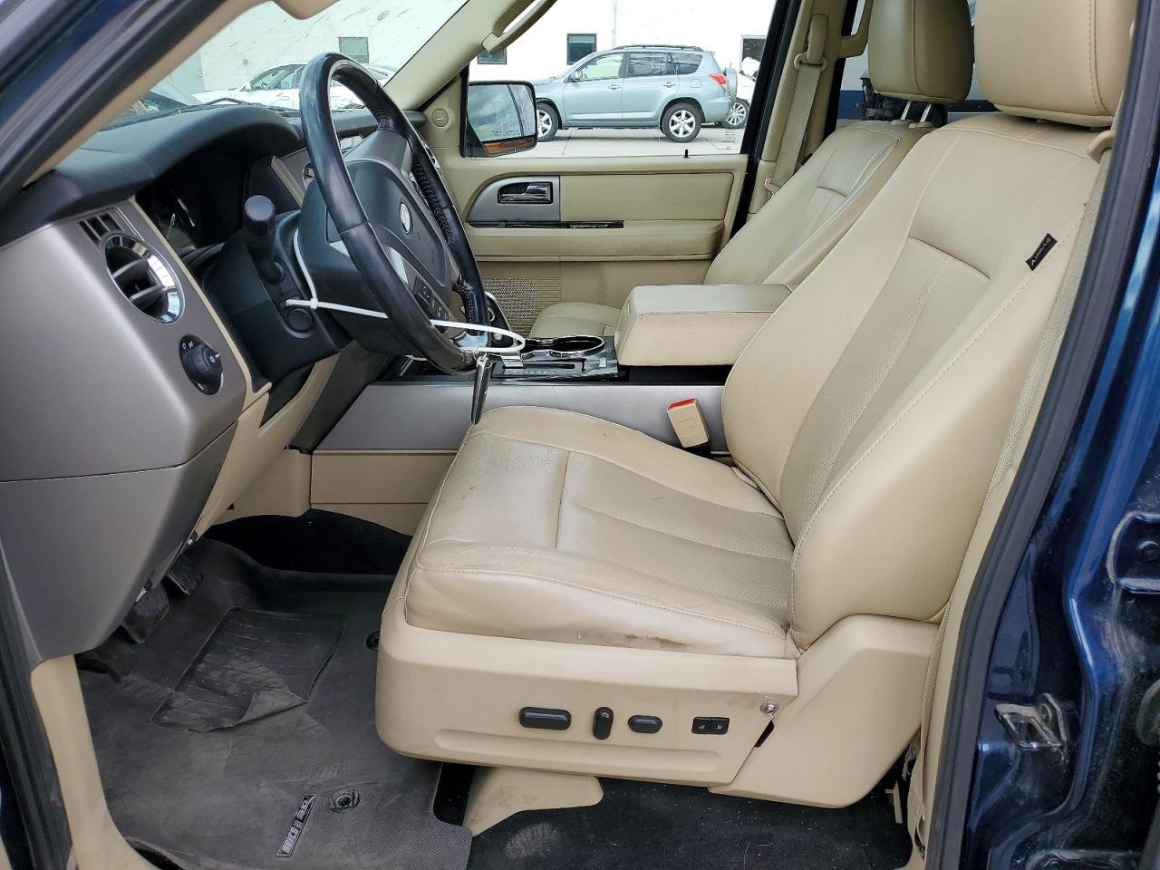 2017 Ford Expedition - Image 7