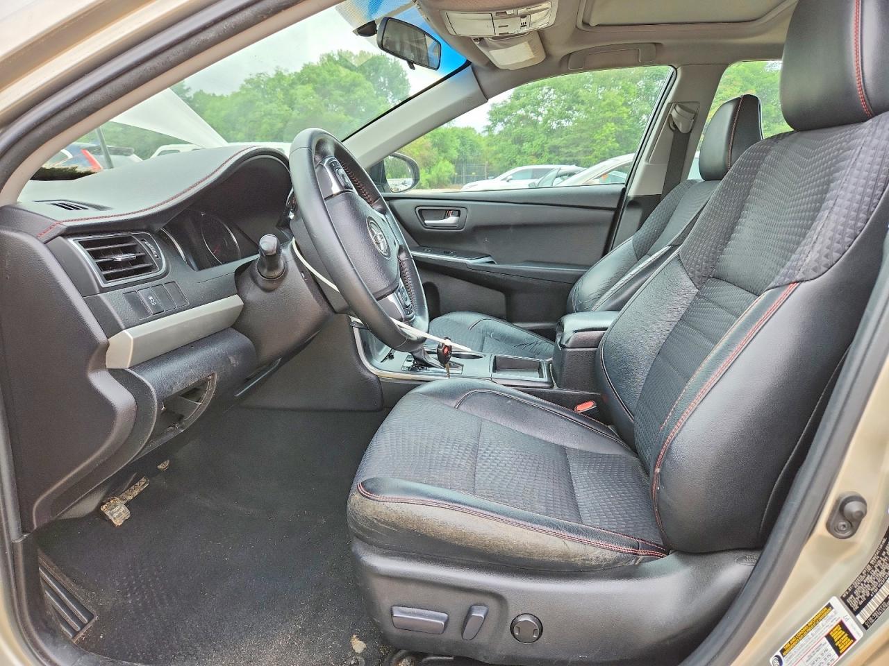 2015 Toyota Camry Se - Image 7