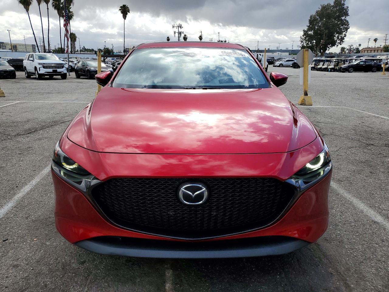 2020 Mazda 3 Premium - Image 5