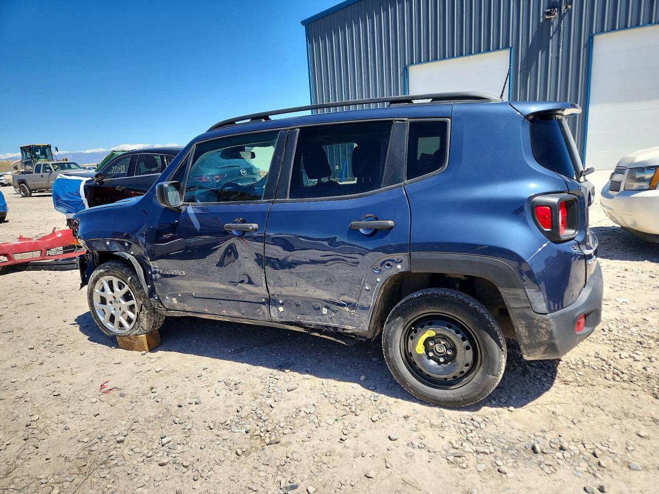 2021 Jeep Renegade Sport - Фото 2