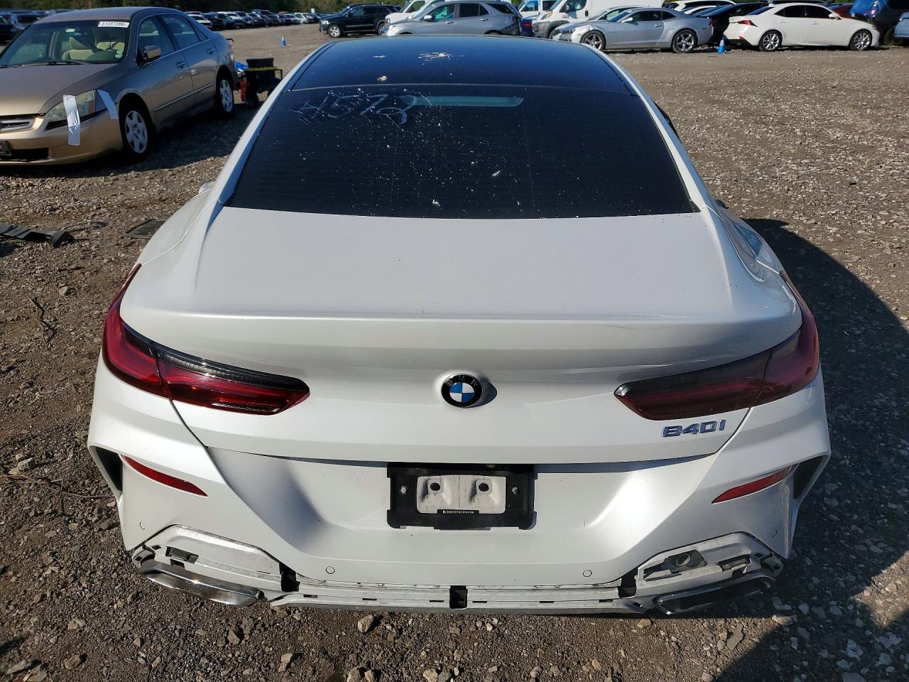 2020 BMW 840I - Фото 6