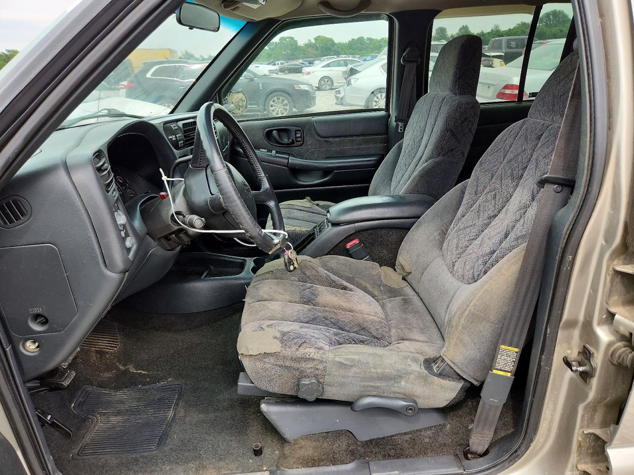 2002 Chevrolet S Truck S10 - Image 7
