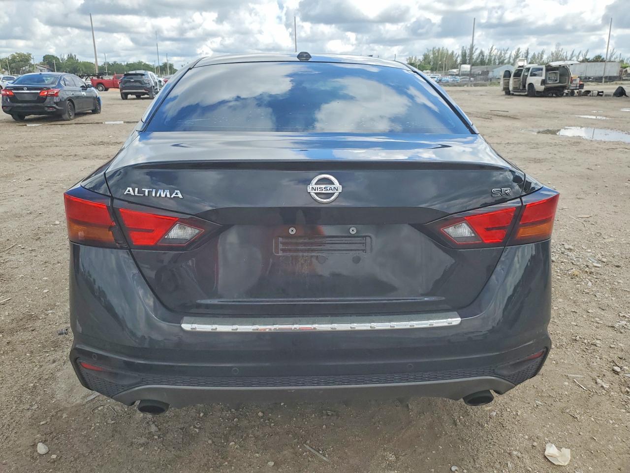 2021 Nissan Altima Sr - Image 6