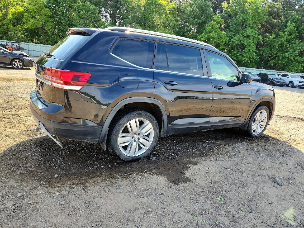 2019 Volkswagen Atlas Se - Фото 3