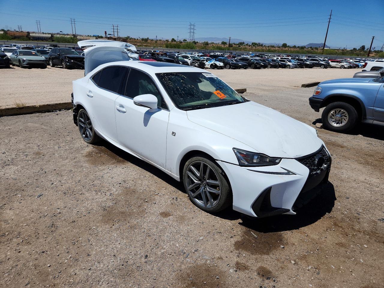 2017 Lexus Is 350 - Image 4