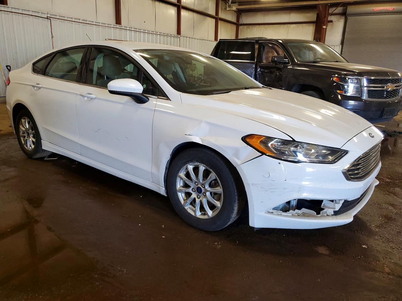2017 Ford Fusion S - Фото 4