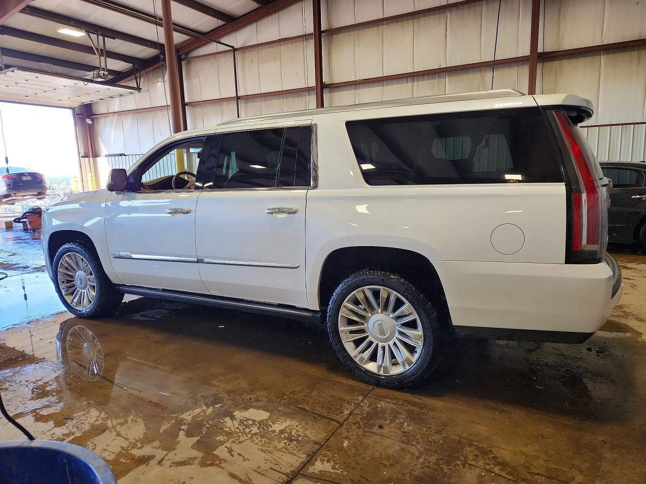 2016 Cadillac Escalade Esv Platinum - Image 2