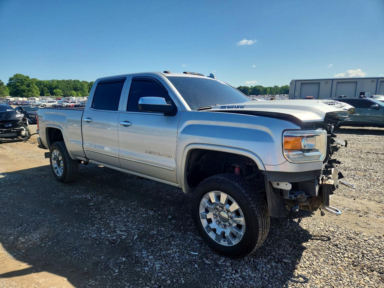 2018 GMC Sierra K2500 Denali - Image 4