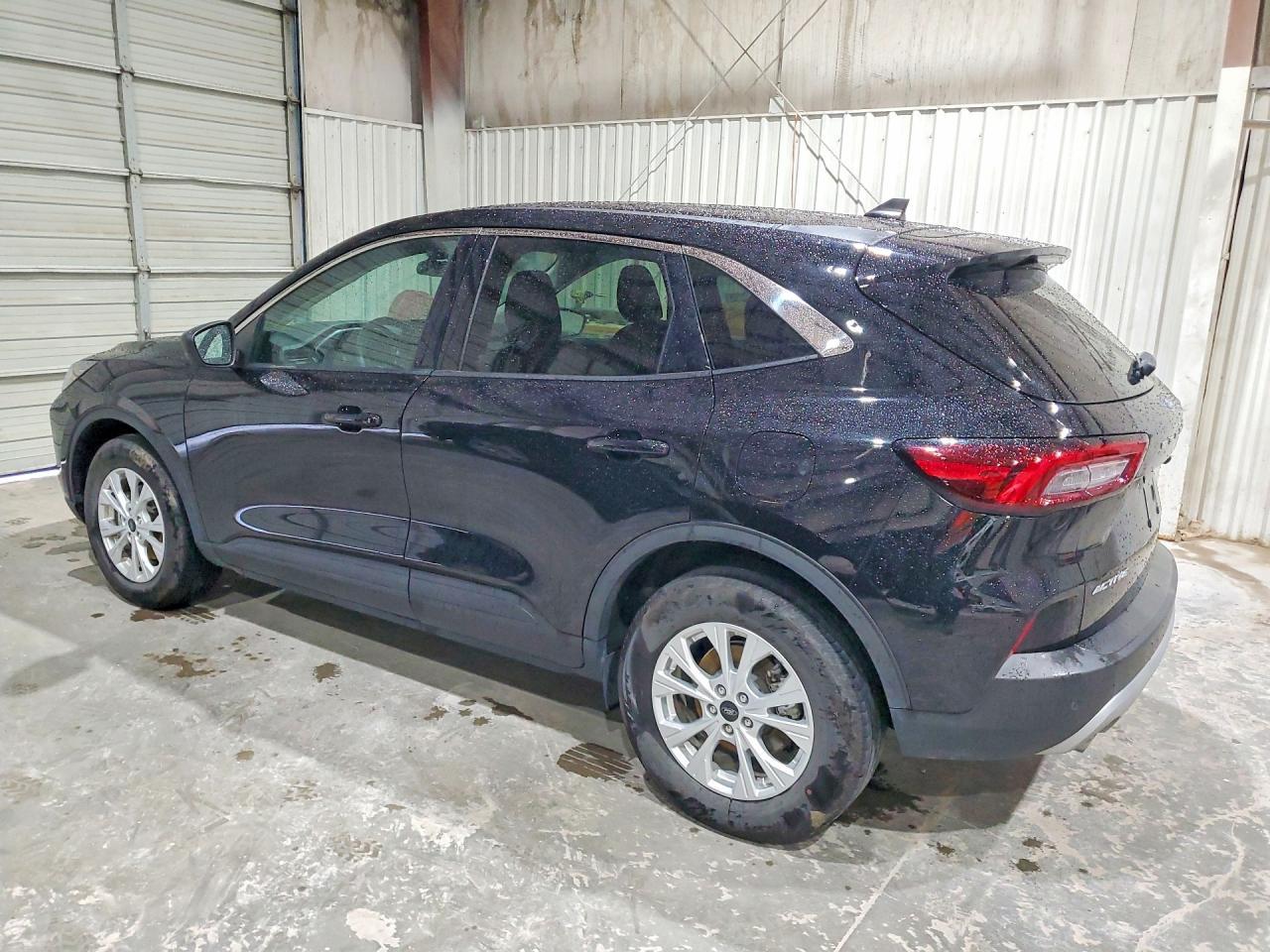 2023 Ford Escape Active - Фото 2