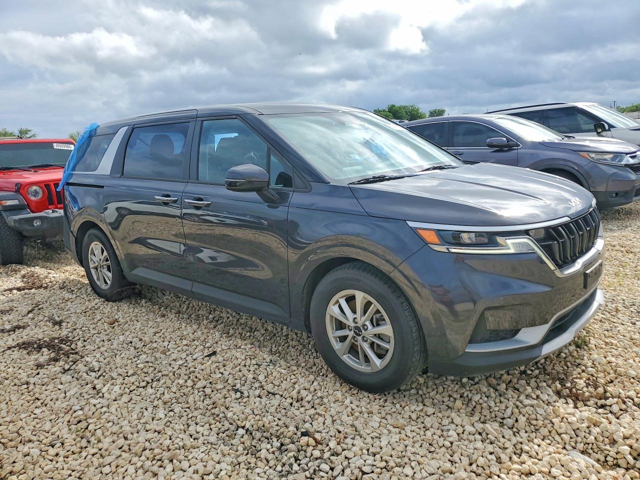 2023 Kia Carnival Lx - Фото 4