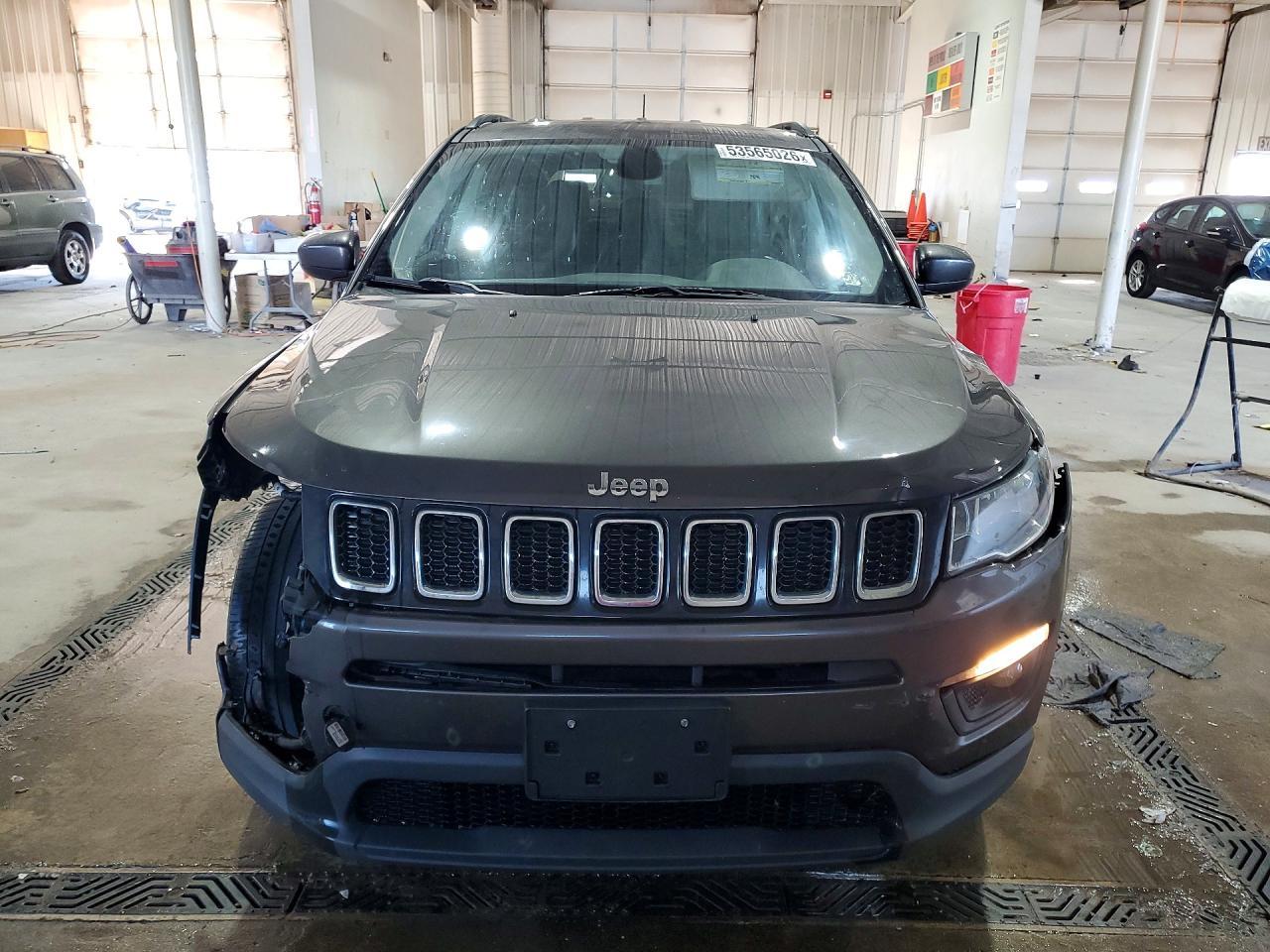 2019 Jeep Compass Latitude - Image 5