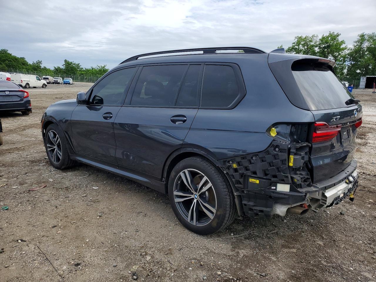 2022 BMW X7 xDrive40I - Фото 2