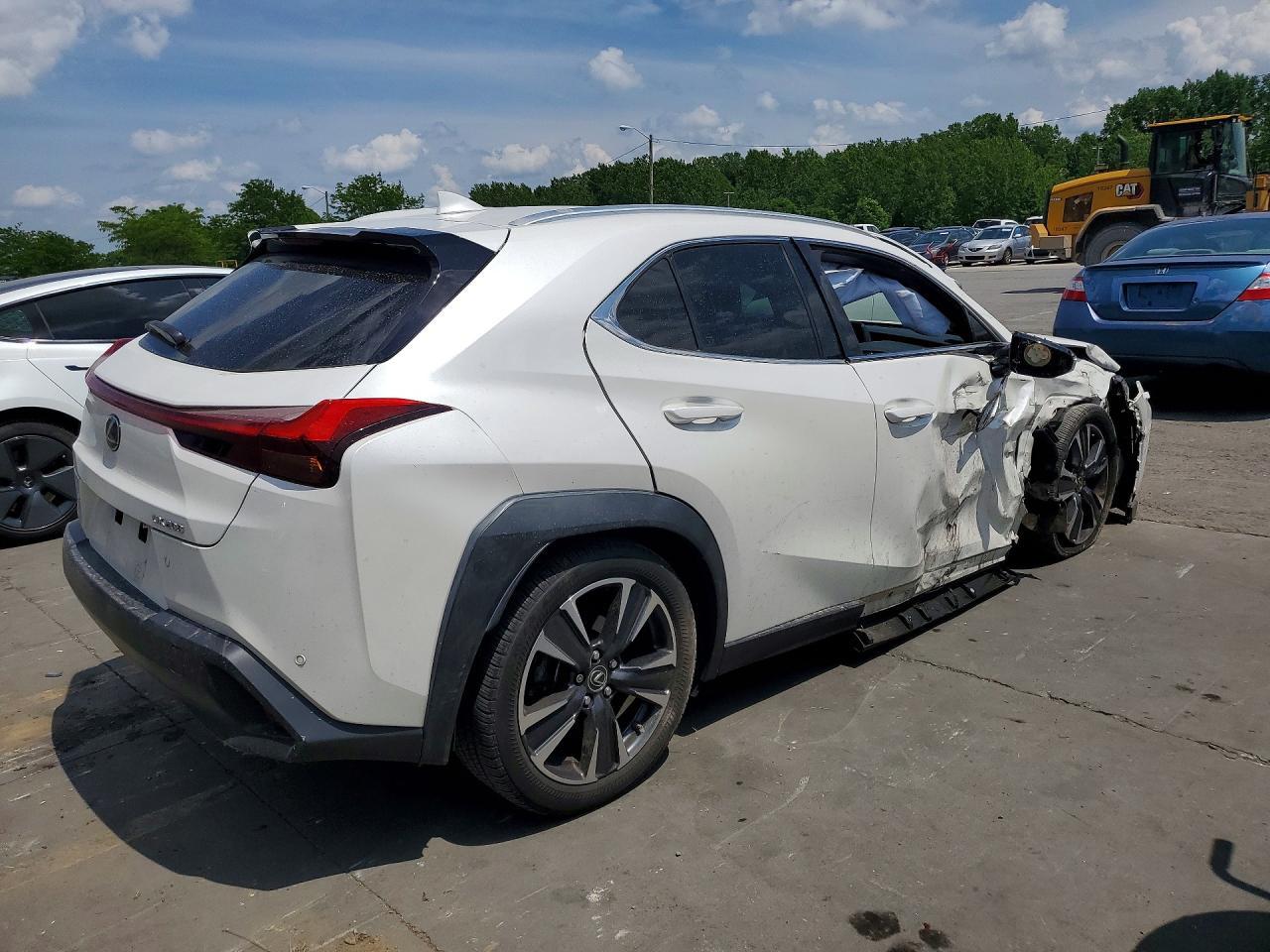2021 Lexus Ux 200 - Фото 3