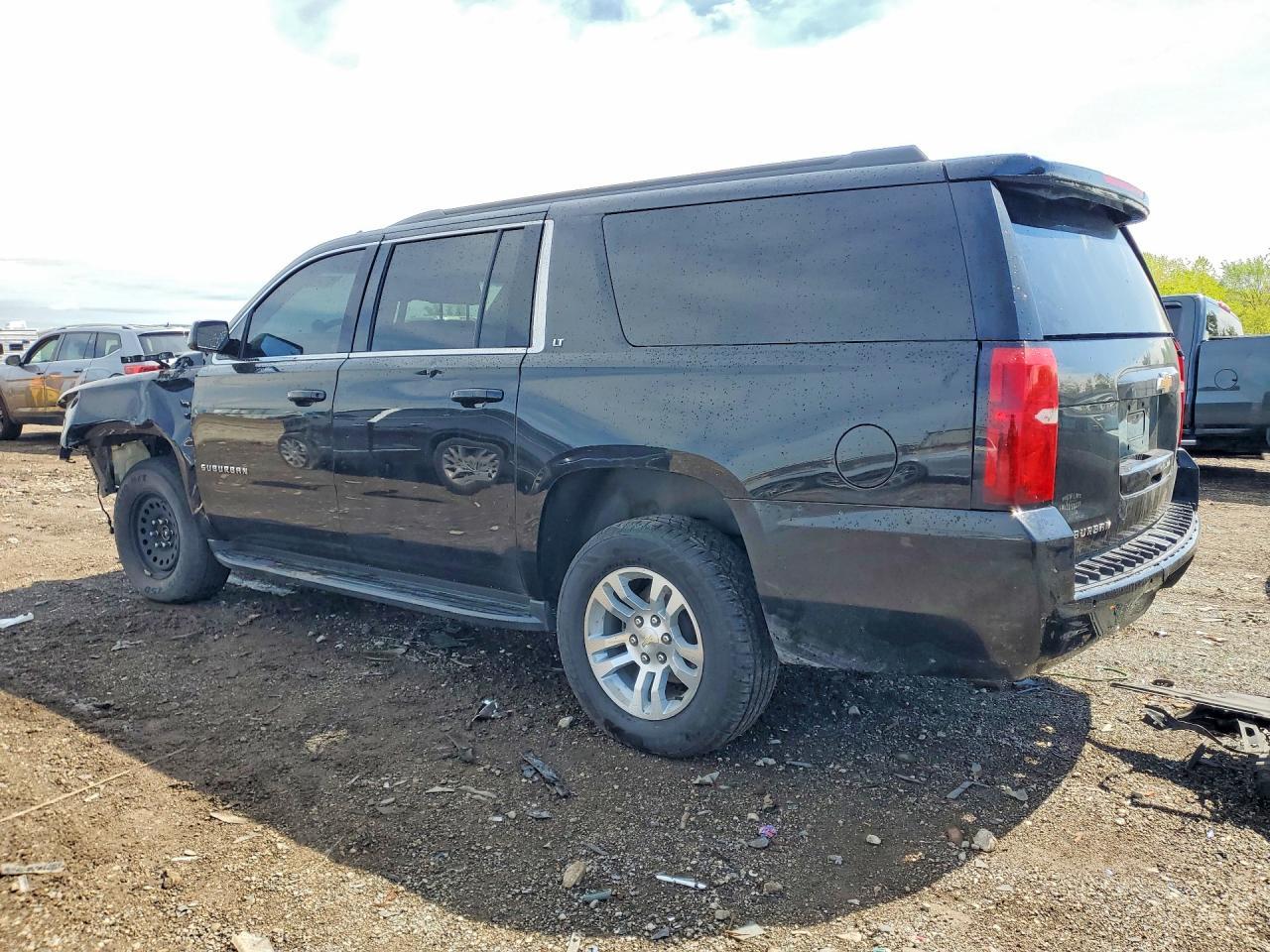 2019 Chevrolet Suburban K1500 Lt - Фото 2