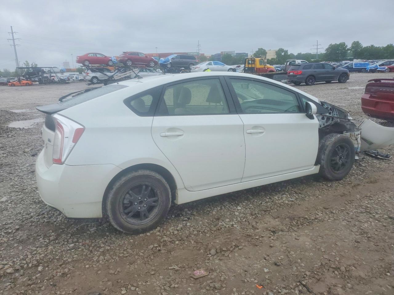 2012 Toyota Prius Two - Фото 3