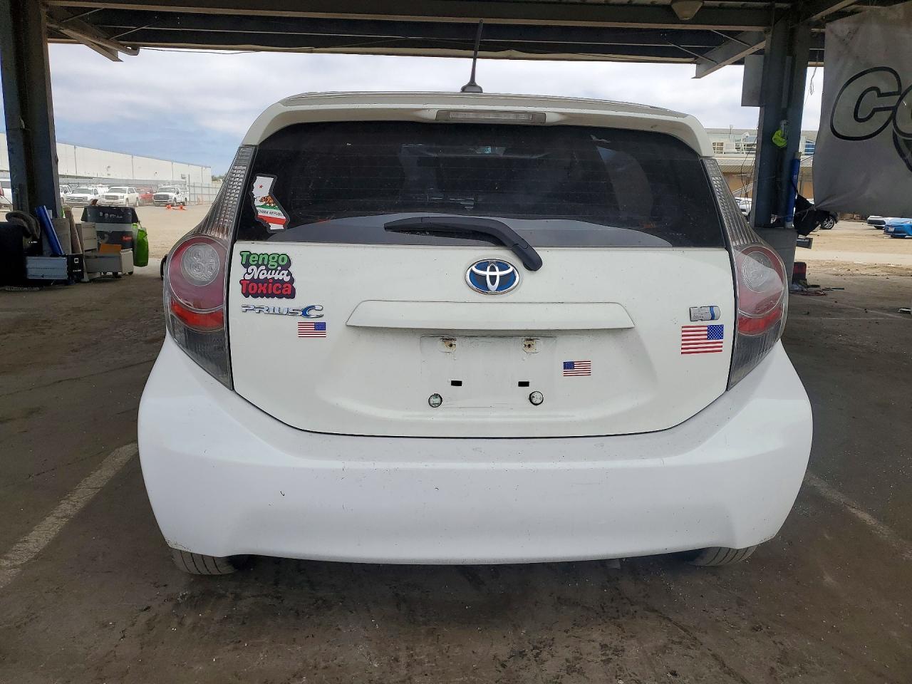 2012 Toyota Prius C Three - Image 6