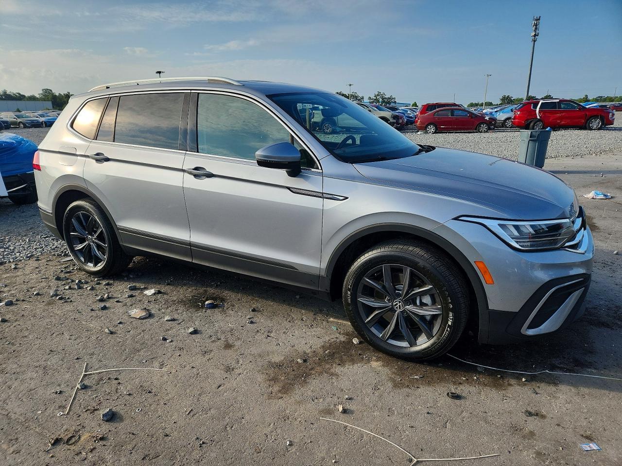 2022 Volkswagen Tiguan Se - Фото 4