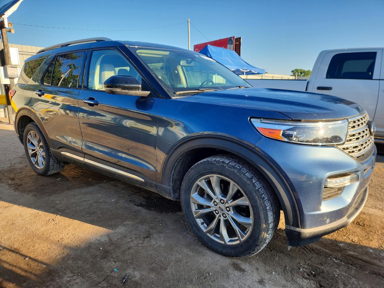 2020 Ford Explorer Limited - Image 4