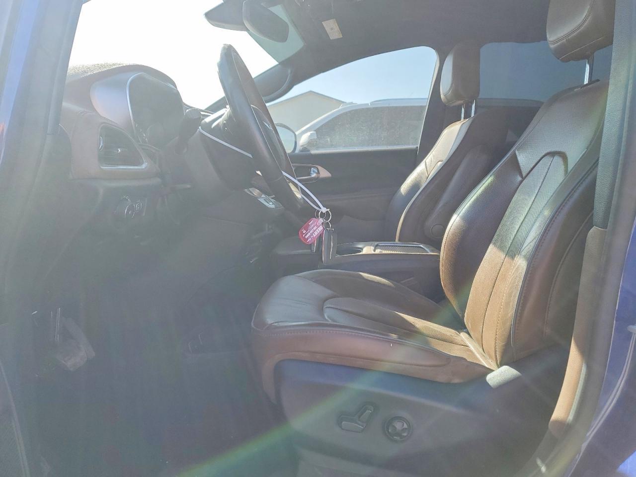 2020 Chrysler Pacifica Limited - Image 7