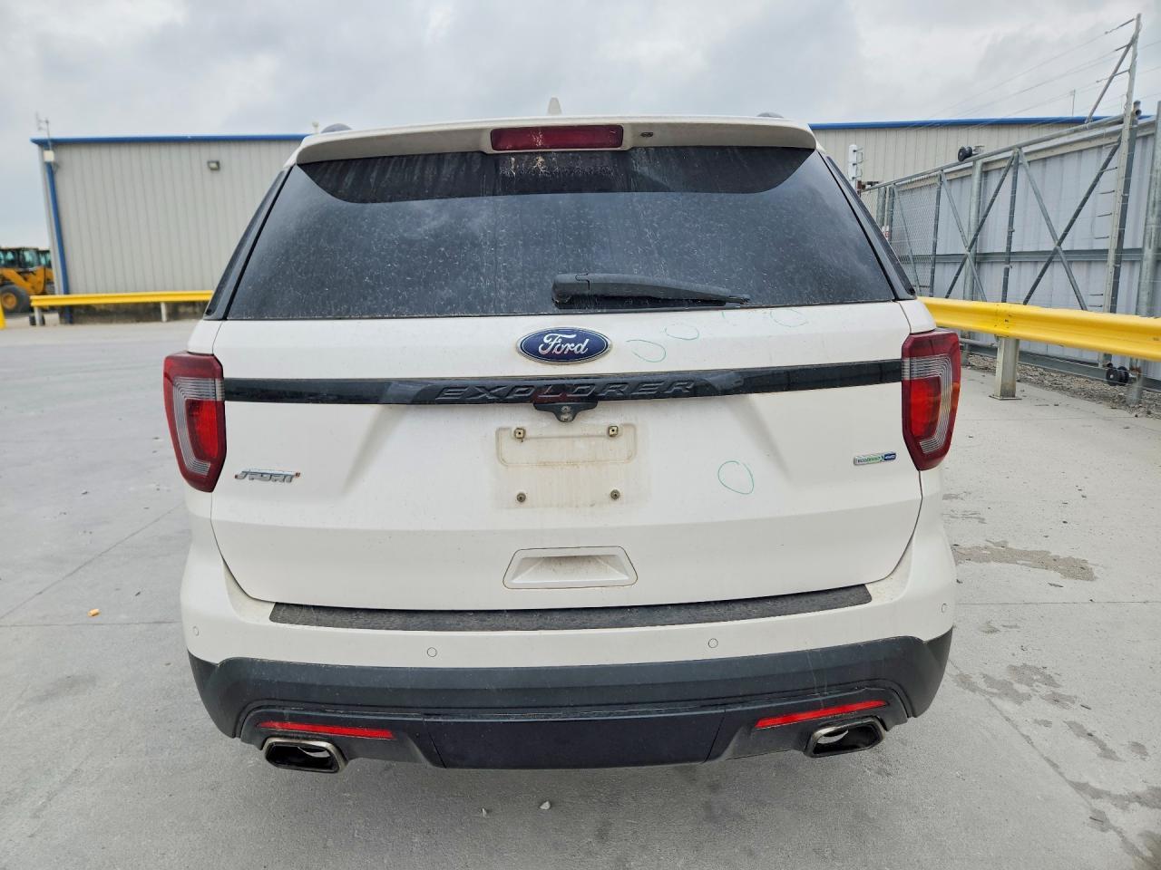 2017 Ford Explorer Sport - Фото 6