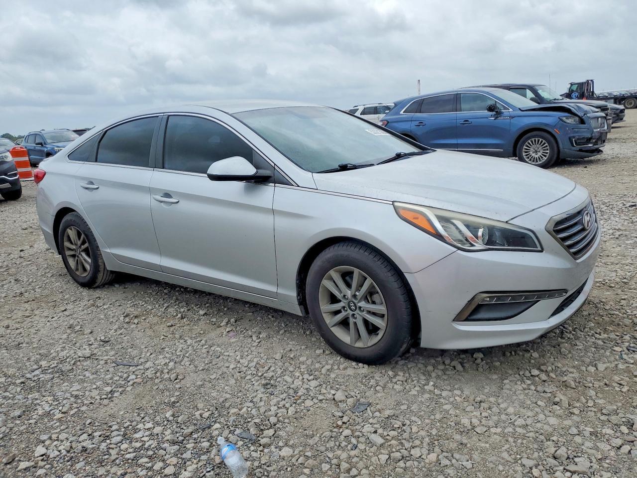 2015 Hyundai Sonata Se - Image 4