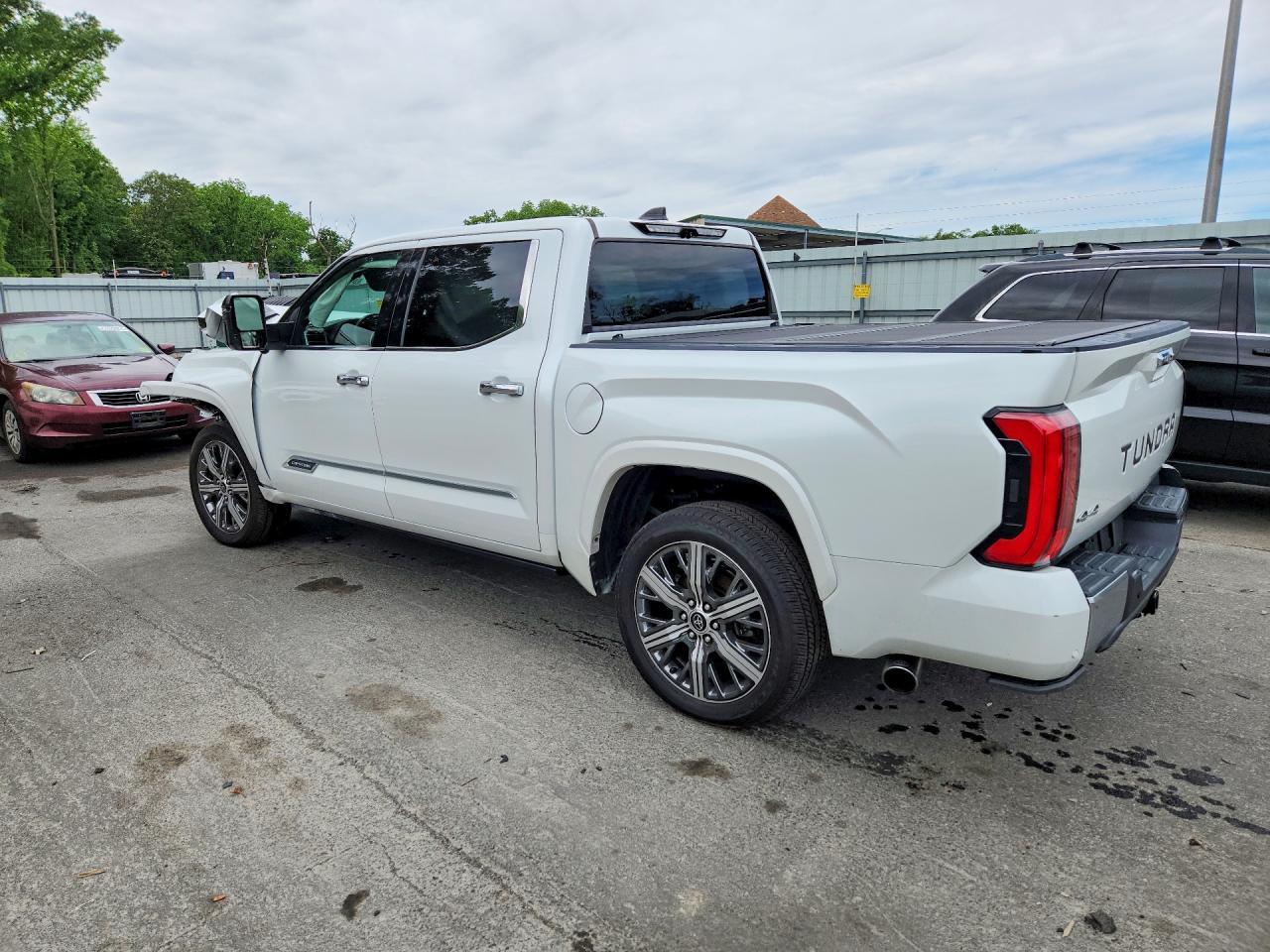 2023 Toyota Tundra Crewmax Capstone - Image 2