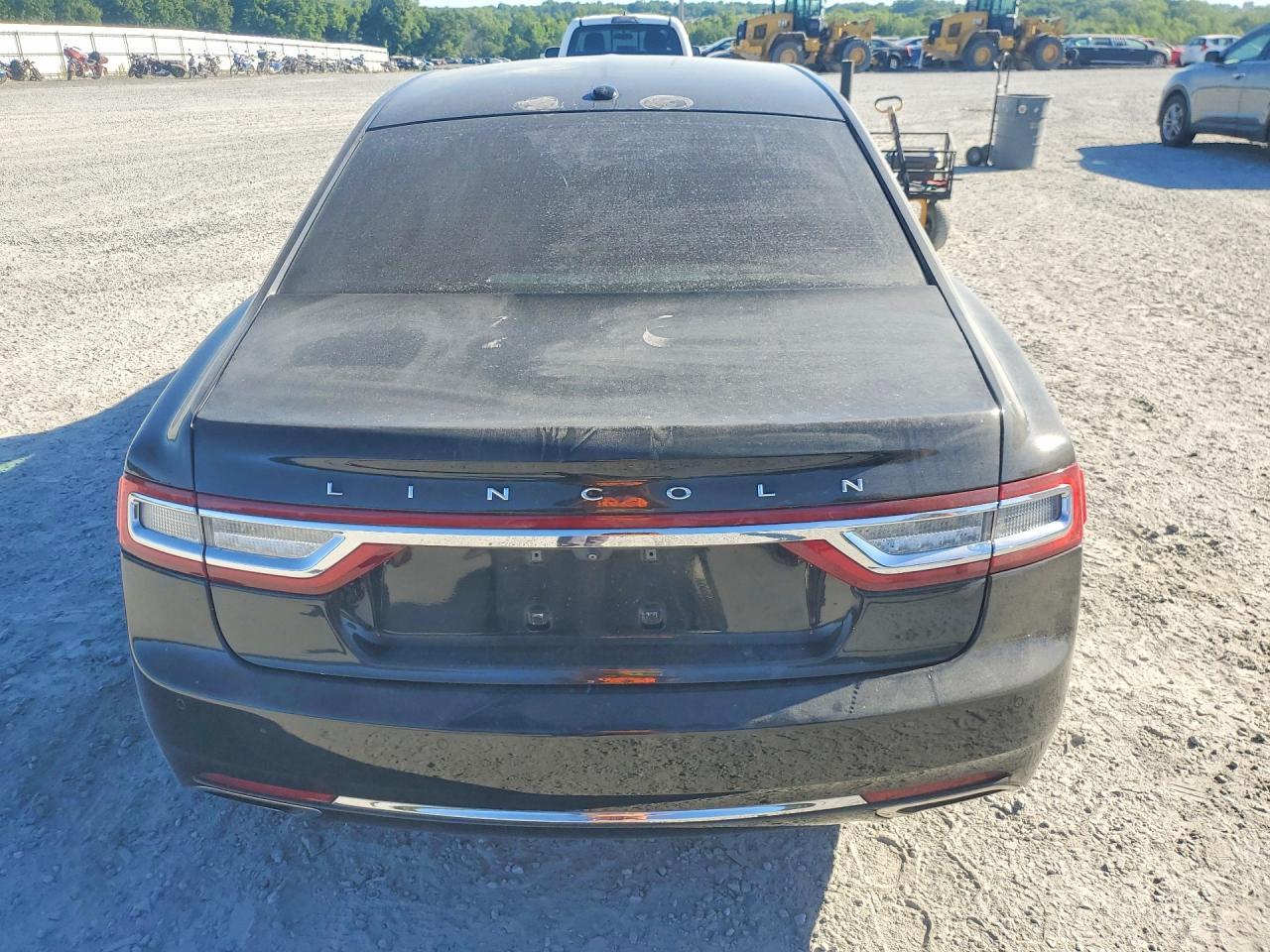 2017 Lincoln Continental - Фото 6