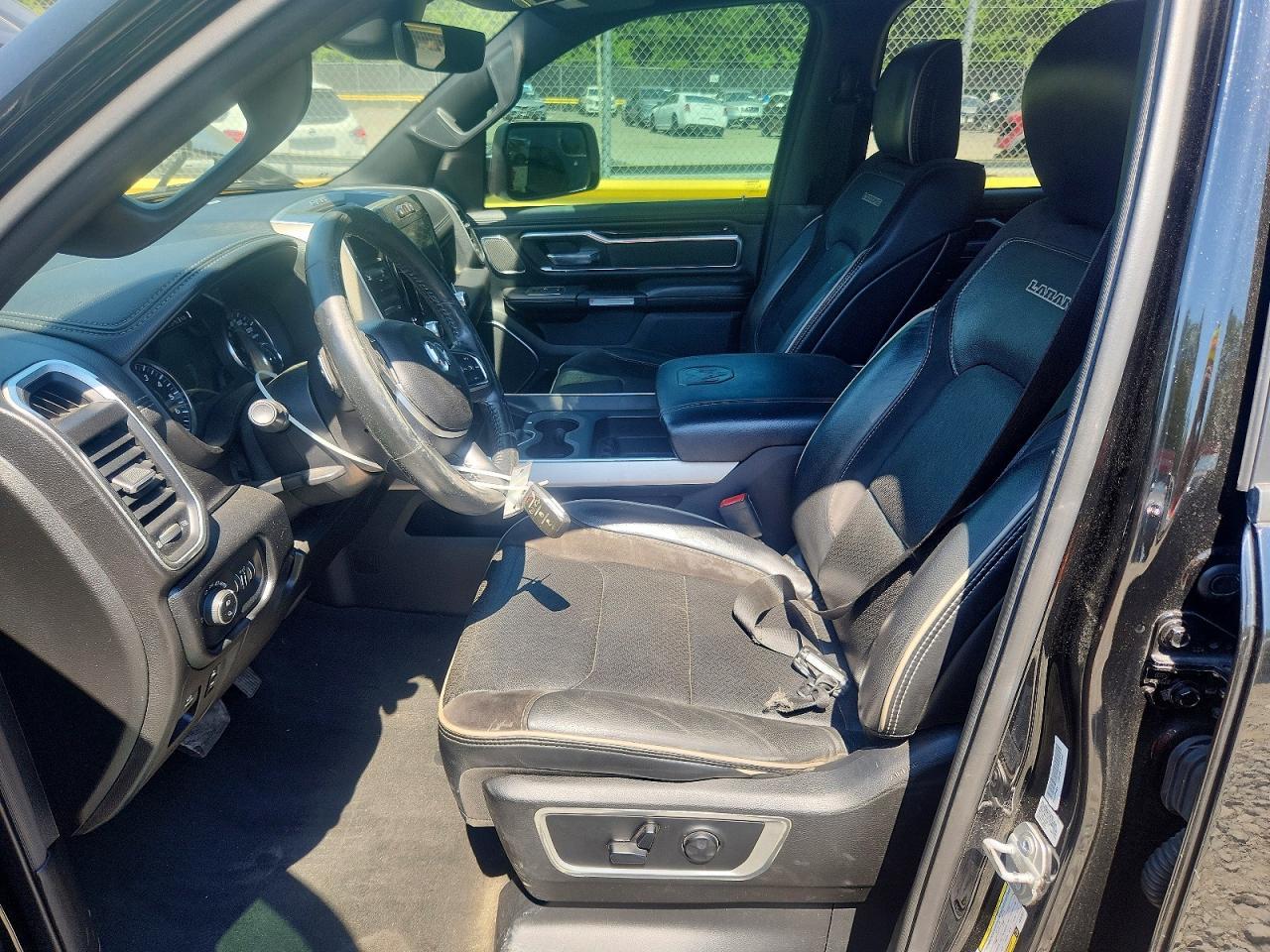 2019 Ram 1500 Laramie - Image 7