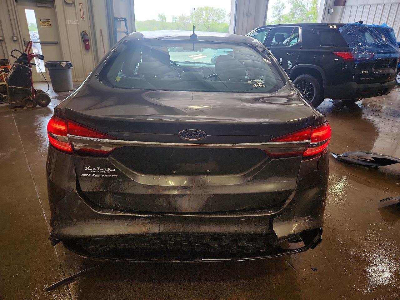 2017 Ford Fusion S - Фото 6