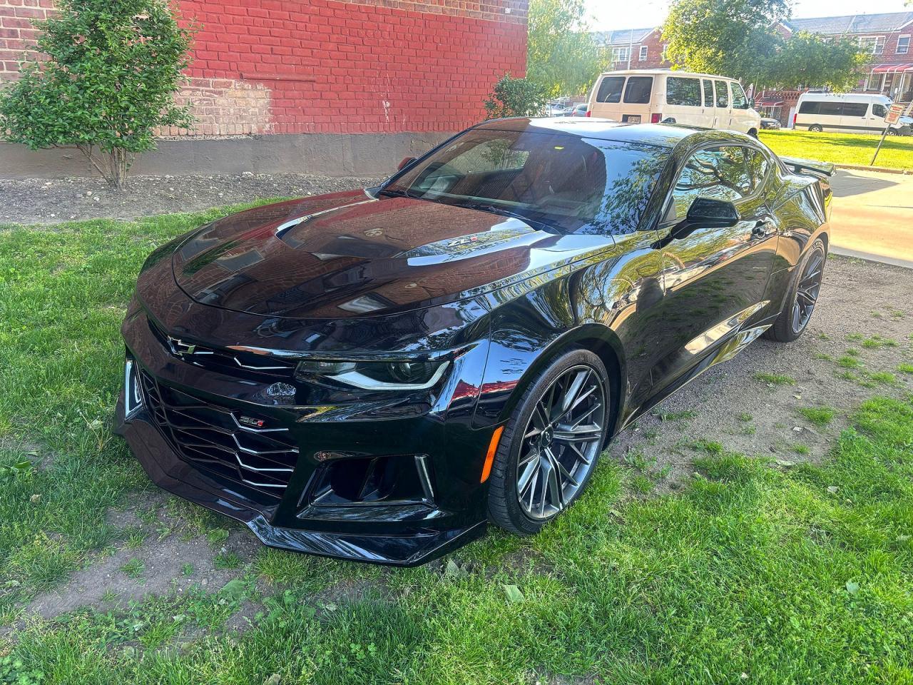 2022 Chevrolet Camaro Zl1 - Фото 2