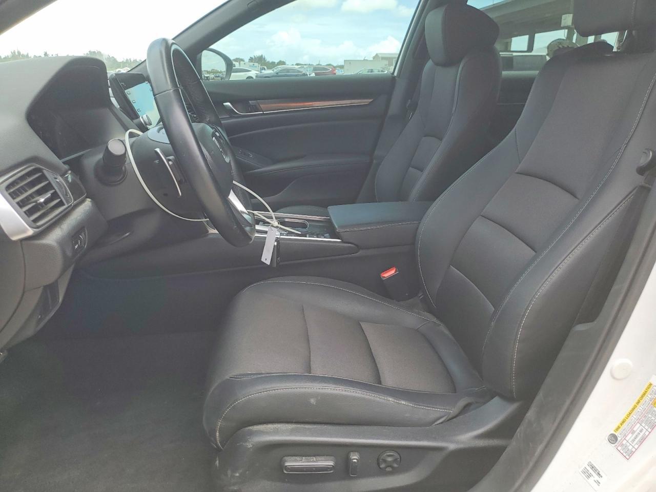 2022 Honda Accord Sport - Фото 7