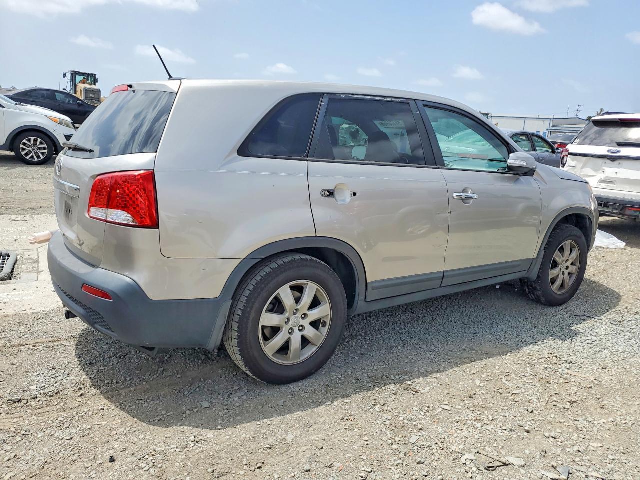 2012 Kia Sorento Lx - Фото 3