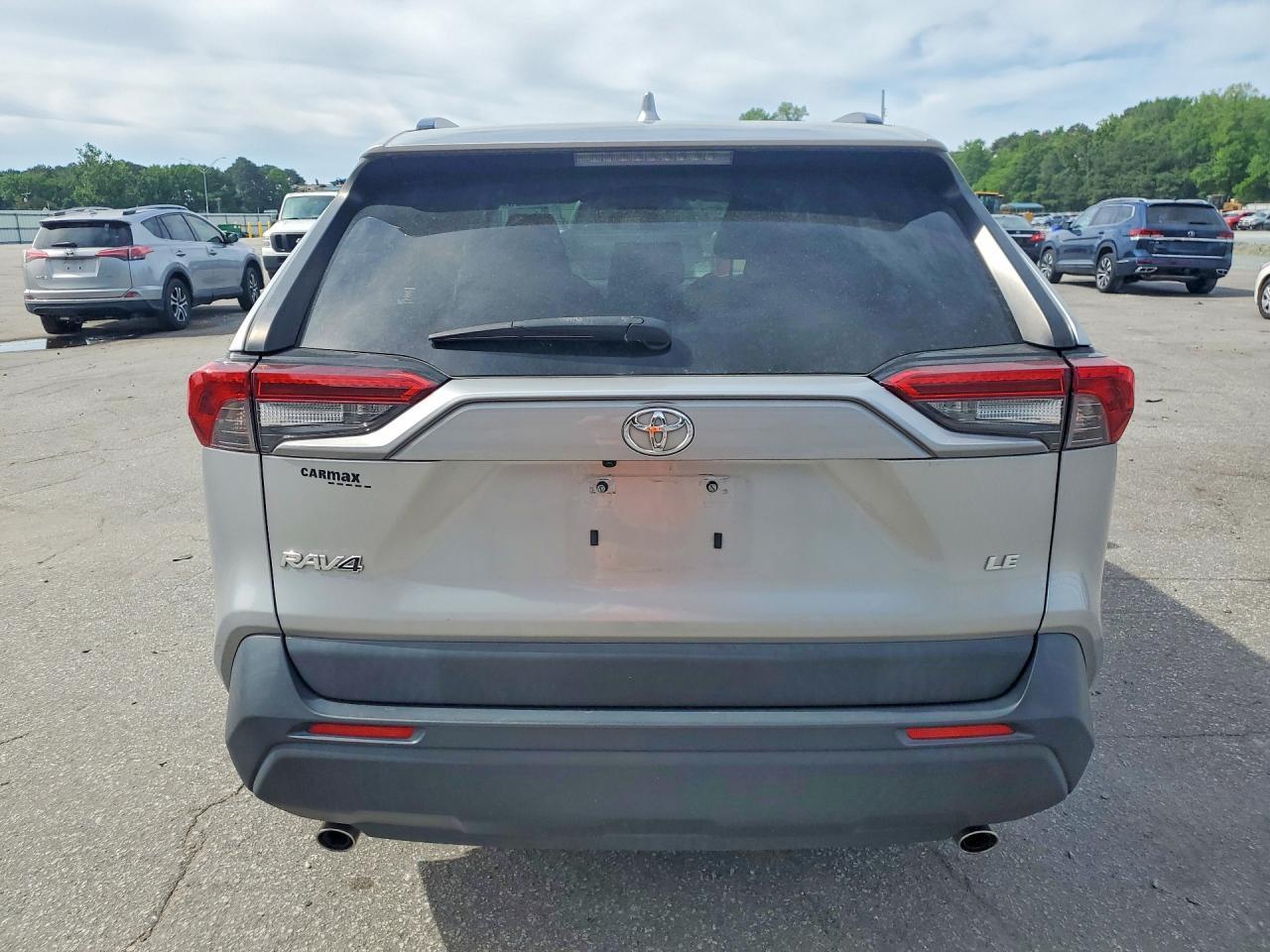 2019 Toyota Rav4 Le - Фото 6