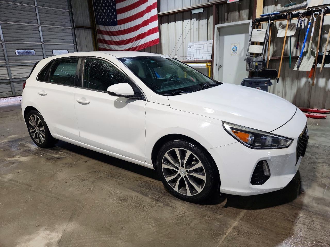 2018 Hyundai Elantra - Фото 4