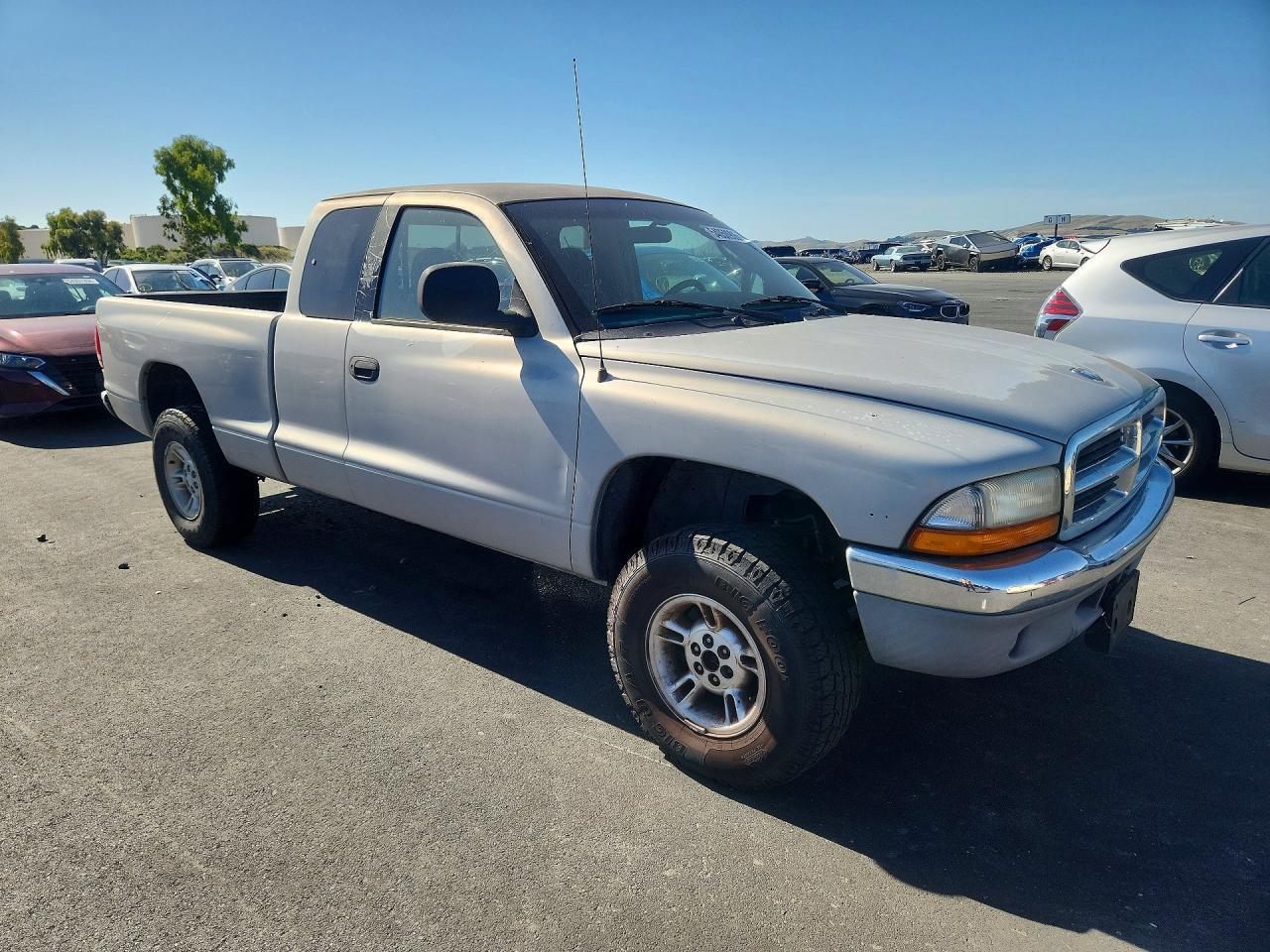 2000 Dodge Dakota - Image 4