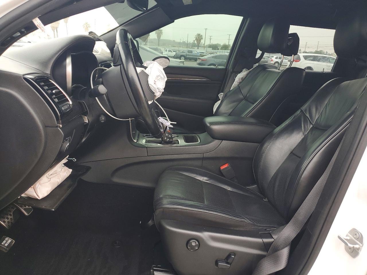 2020 Jeep Grand Cherokee Overland - Image 7