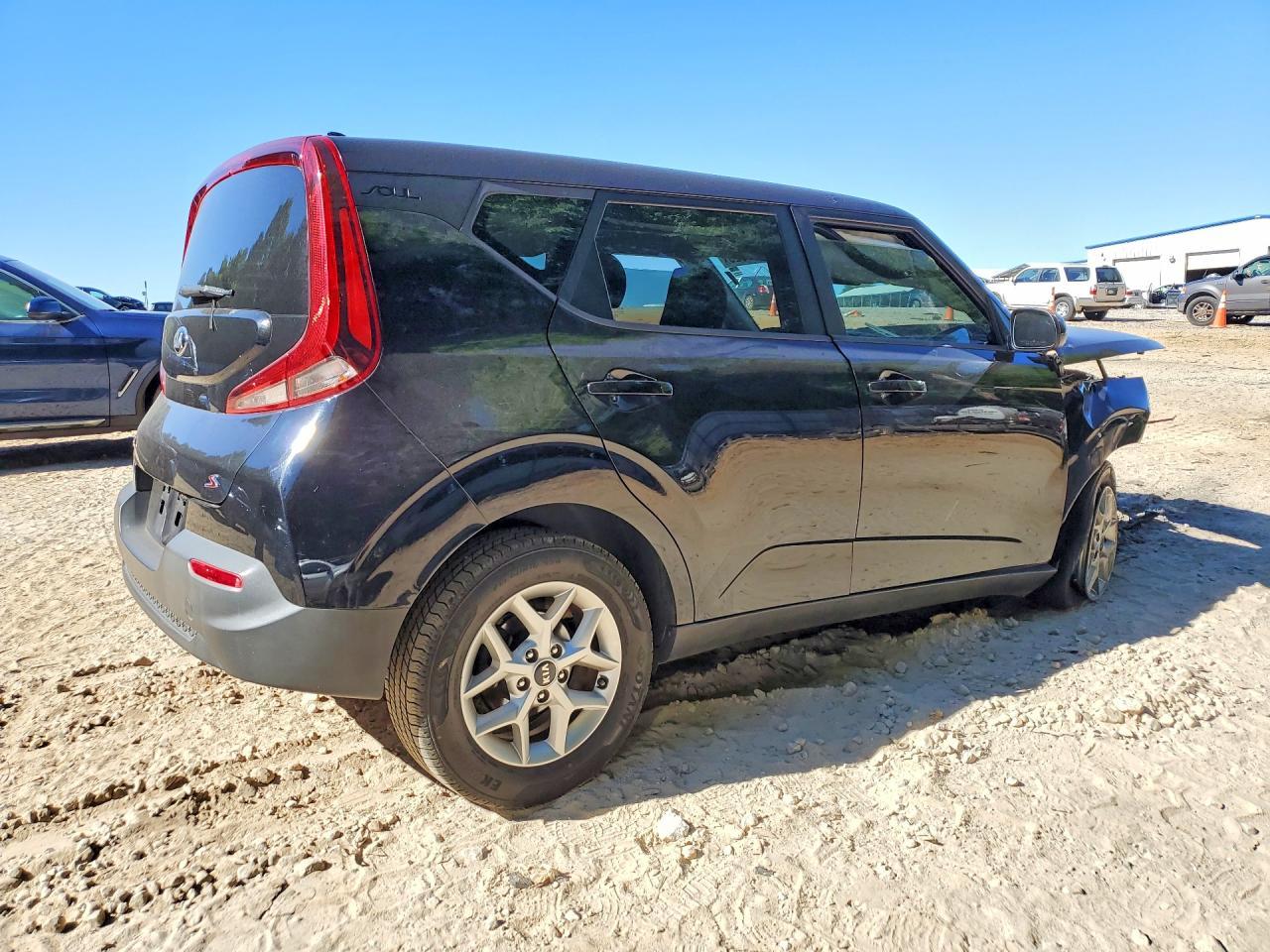 2021 Kia Soul S - Фото 3