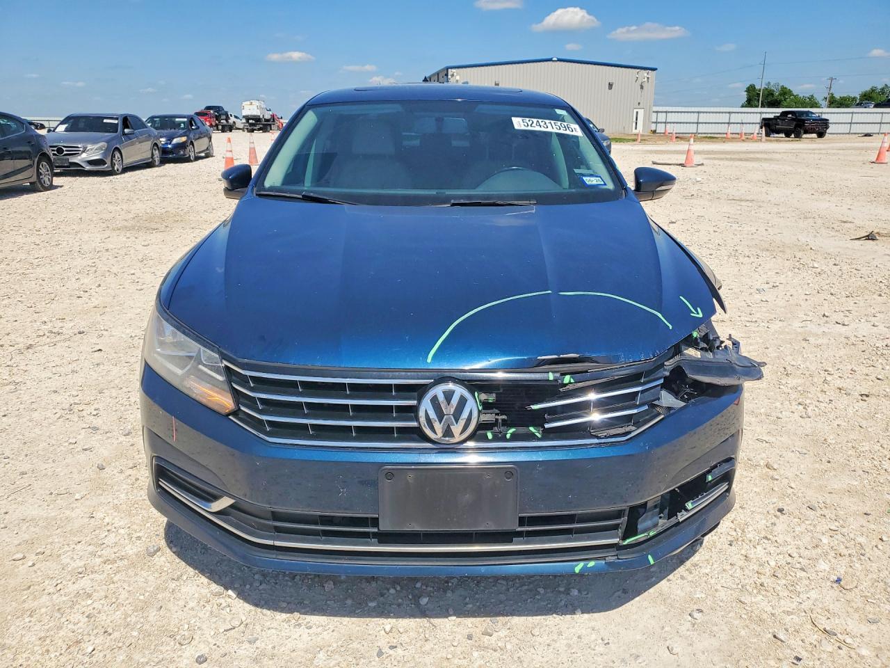 2019 Volkswagen Passat Wolfsburg - Фото 5