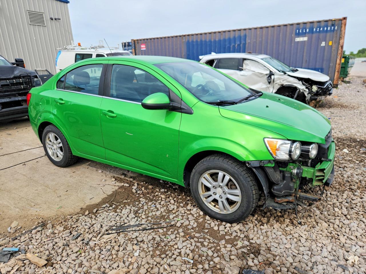 2016 Chevrolet Sonic Lt - Image 4