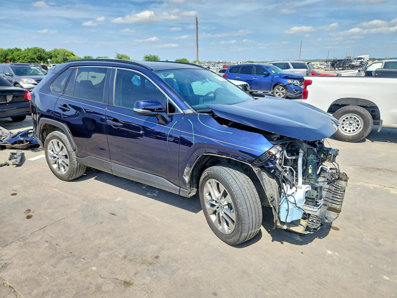 2024 Toyota Rav4 Xle Premium - Фото 4