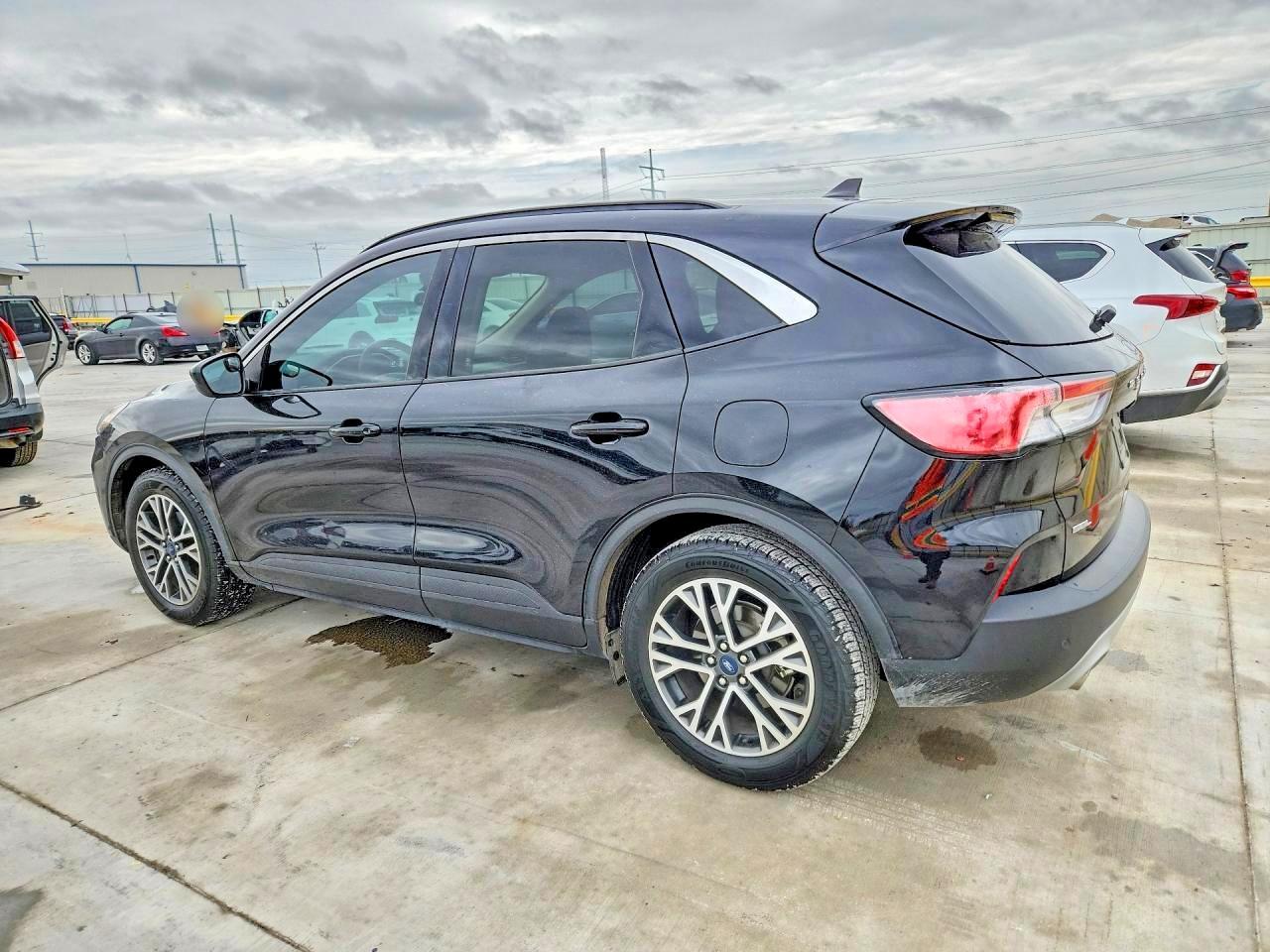 2020 Ford Escape - Фото 2