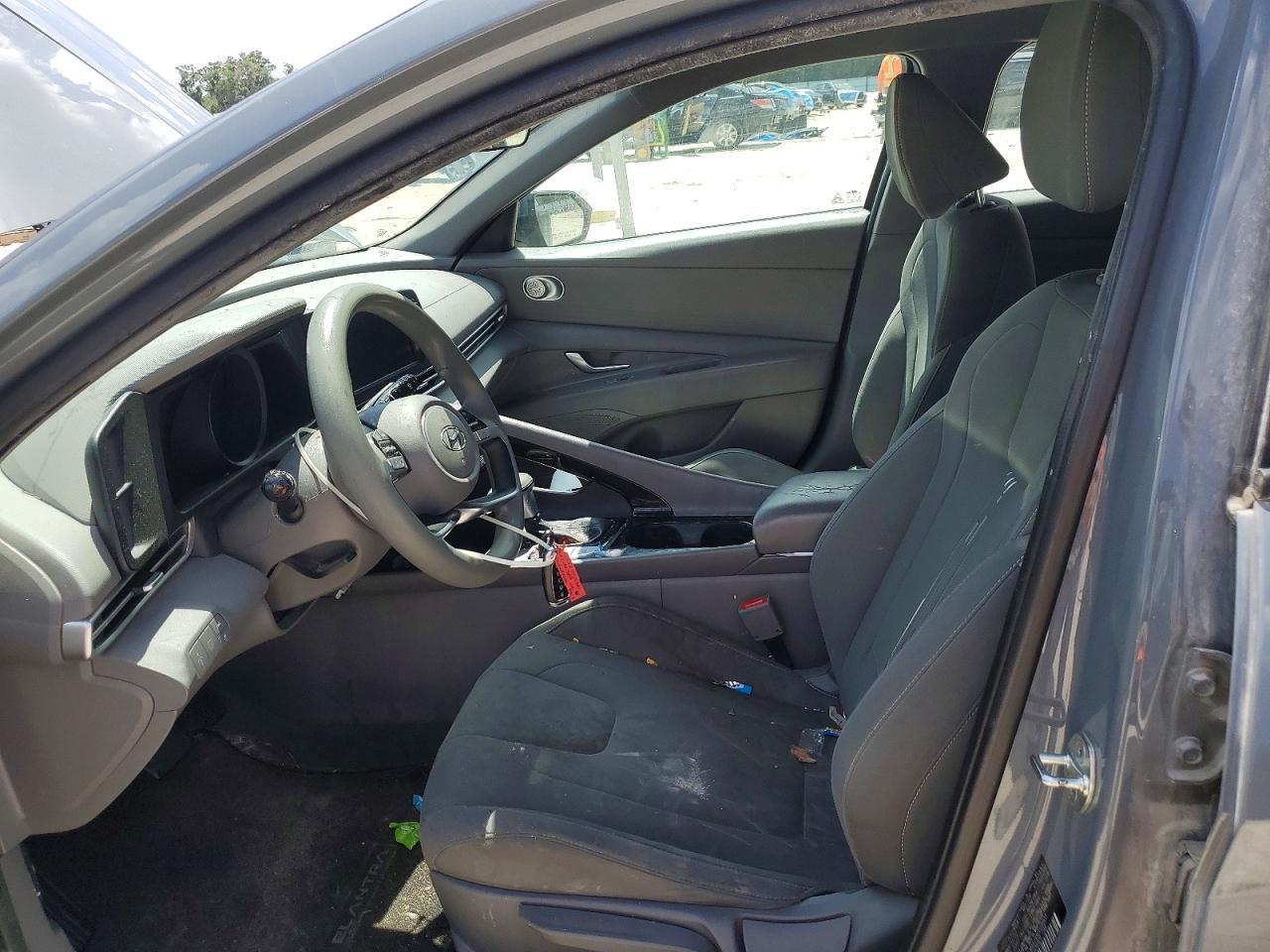 2022 Hyundai Elantra Blue - Фото 7
