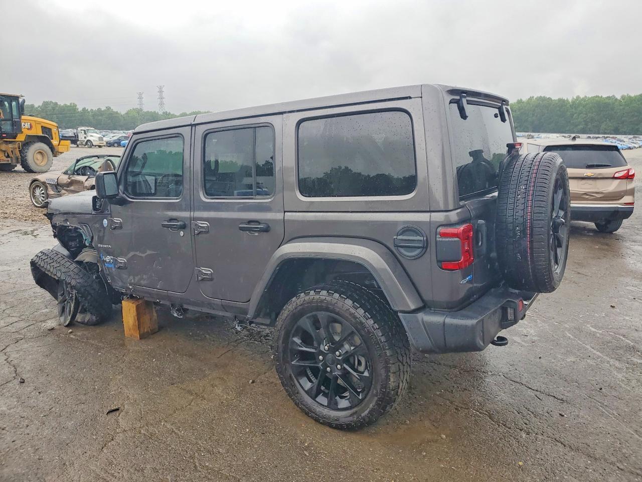 2021 Jeep Wrangler Unlimited Sahara 4Xe - Фото 2